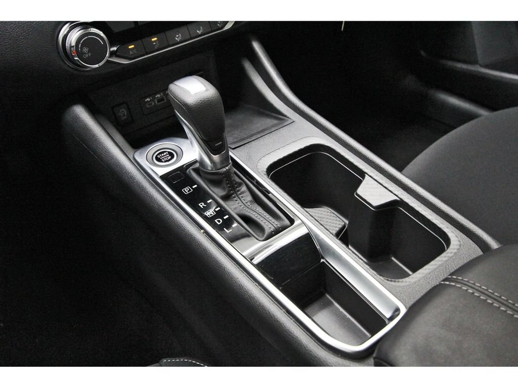Certified 2025 Nissan Sentra SV FWD image 26