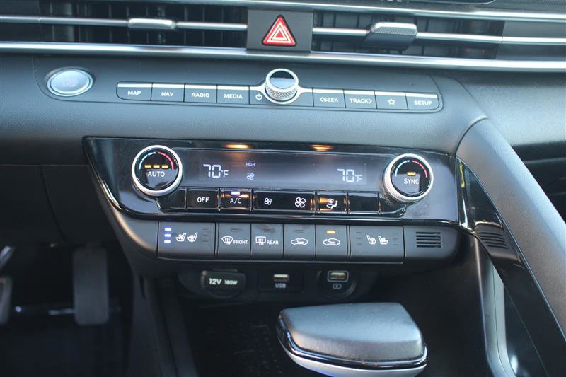 Used 2023 Hyundai Elantra Limited FWD image 16