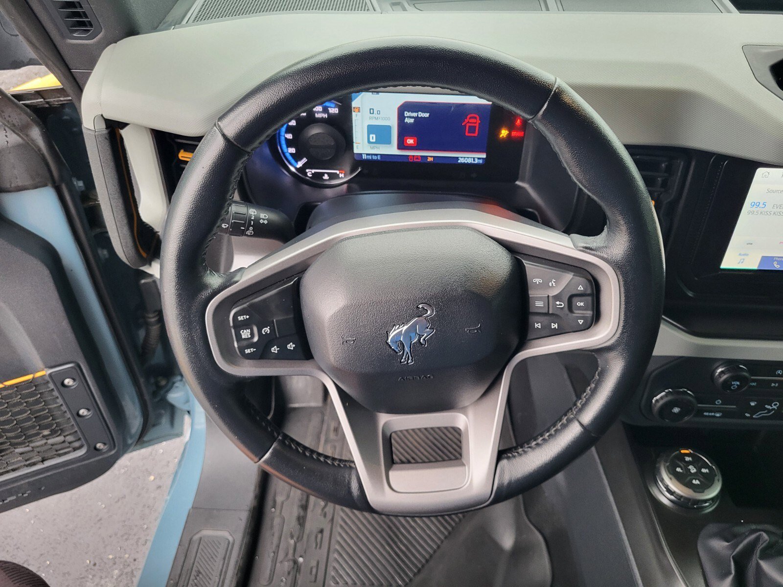 Used 2022 Ford Bronco Badlands image 25