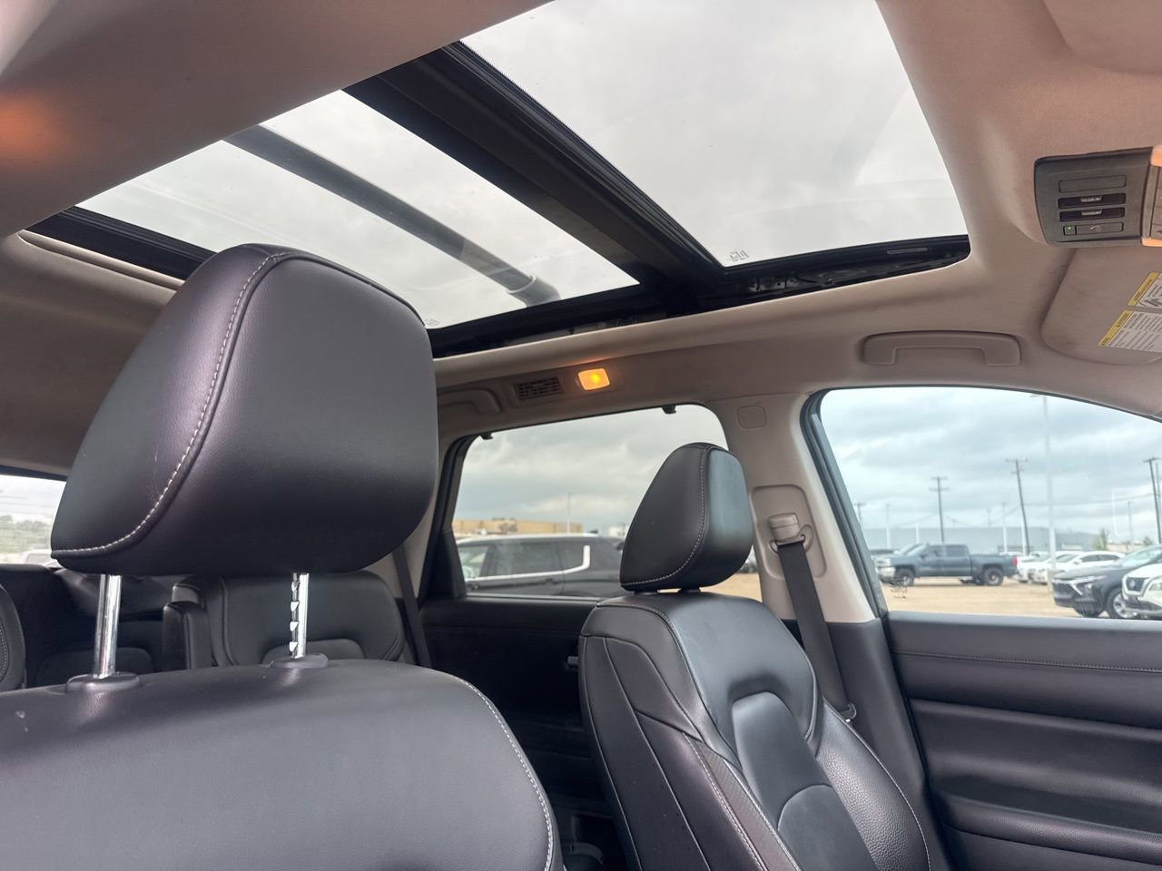 Certified 2022 Nissan Pathfinder SL w/ SL Premium Package image 30