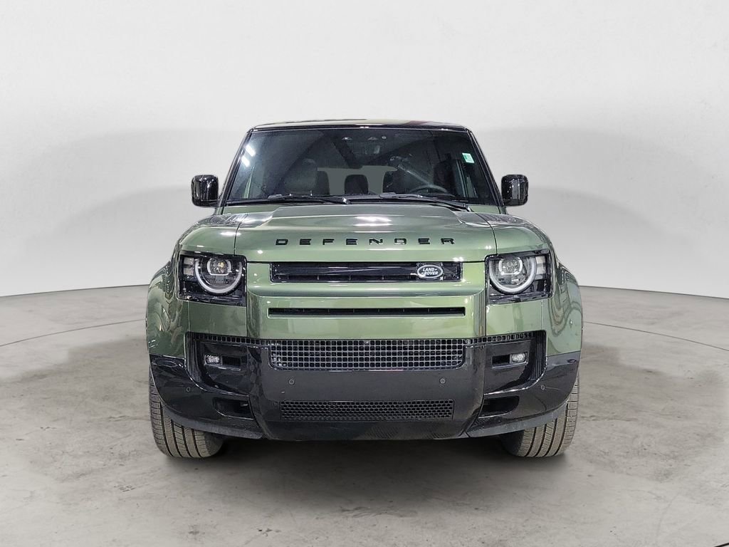 New 2026 Land Rover Defender 130 X-Dynamic SE image 8