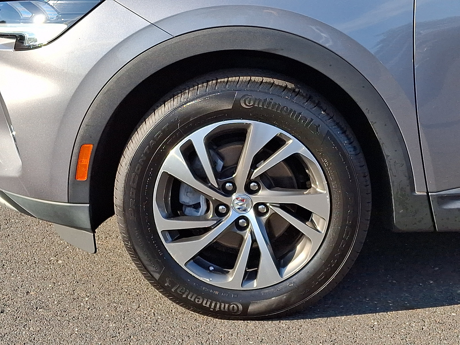 Certified 2022 Buick Envision Essence w/ Technology Package I FWD image 8