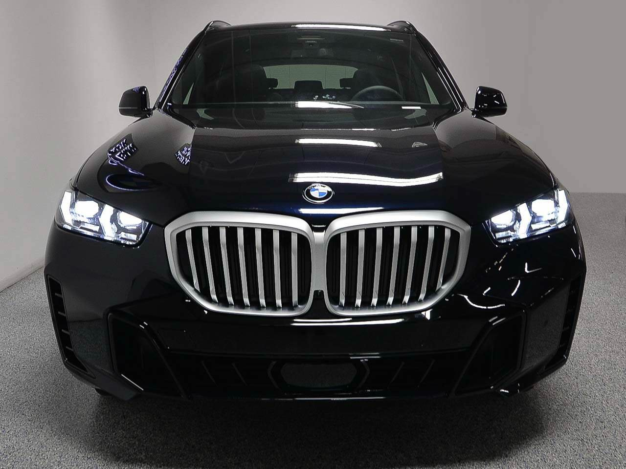 Used 2026 BMW X5 xDrive40i AWD/4WD image 2