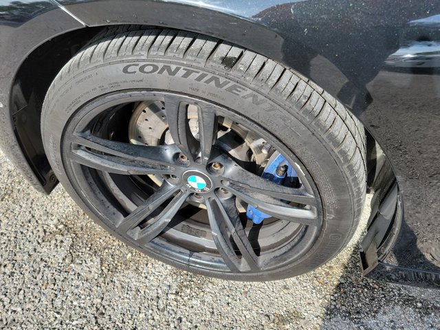 Used 2018 BMW M4 Coupe RWD image 9