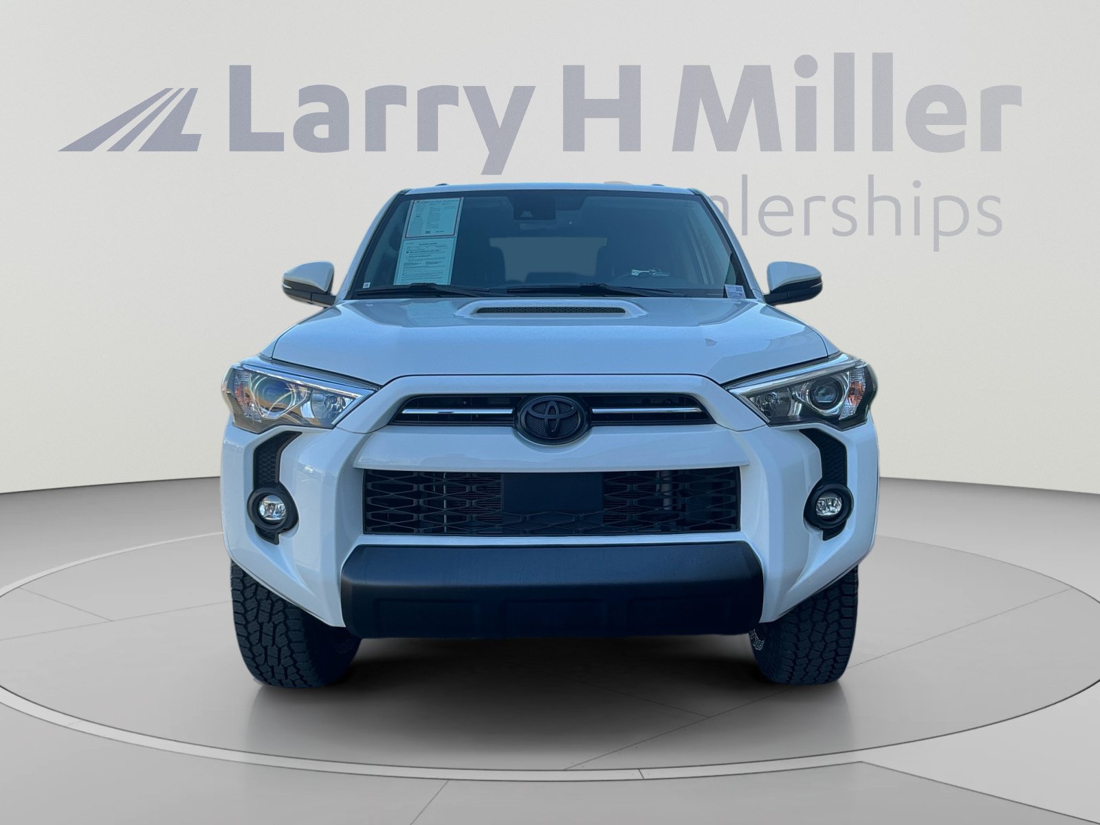 Certified 2024 Toyota 4Runner TRD Off-Road Premium w/ Moonroof Package AWD/4WD image 8