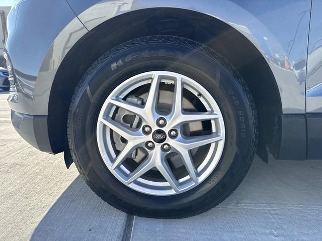 Used 2023 Ford Edge SEL image 4