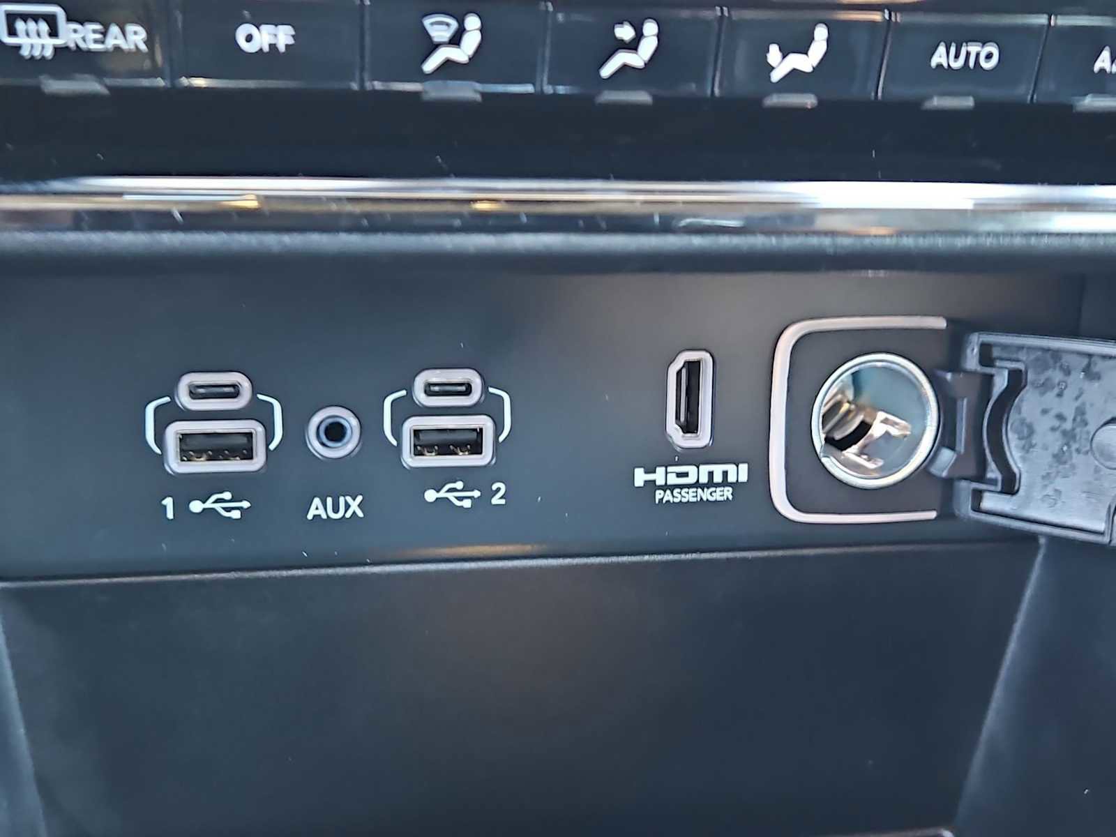 Used 2023 Jeep Grand Cherokee 4WD 4xe image 33