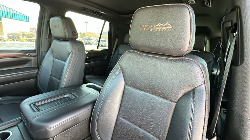 Used 2022 Chevrolet Tahoe High Country image 11