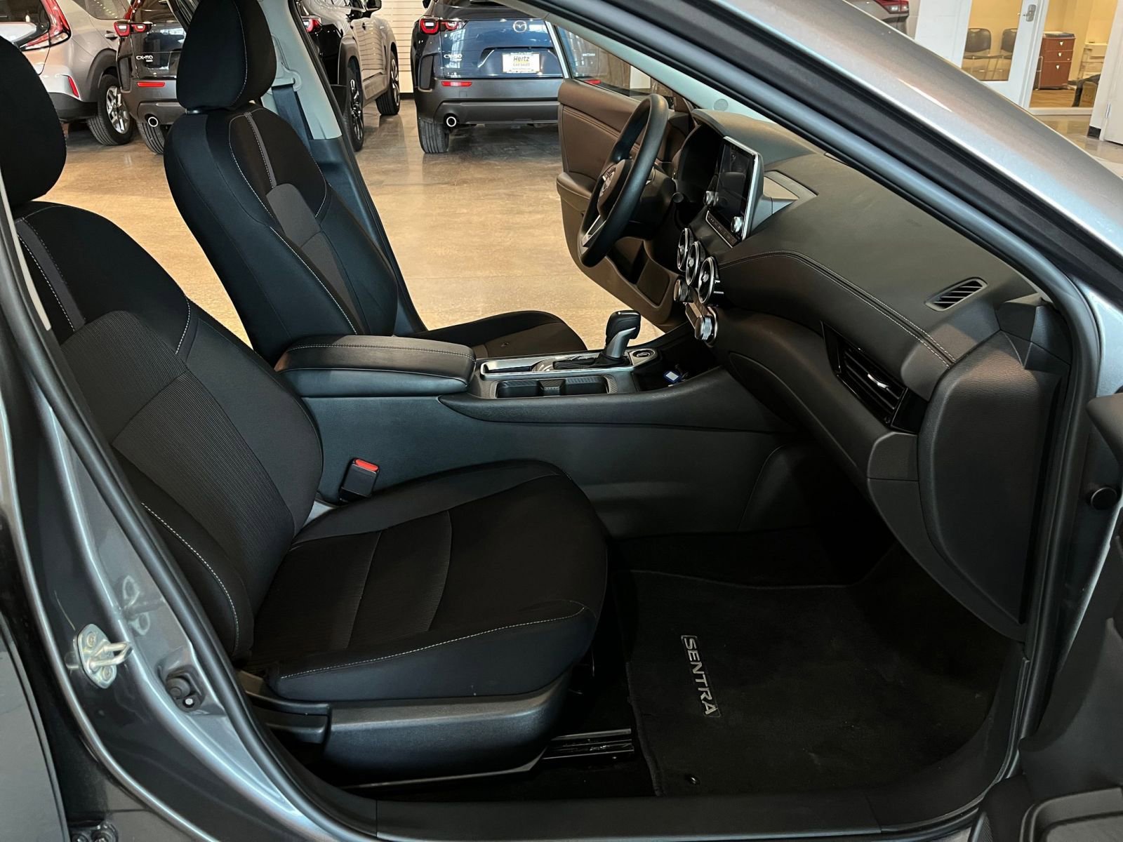 Used 2025 Nissan Sentra SV image 35