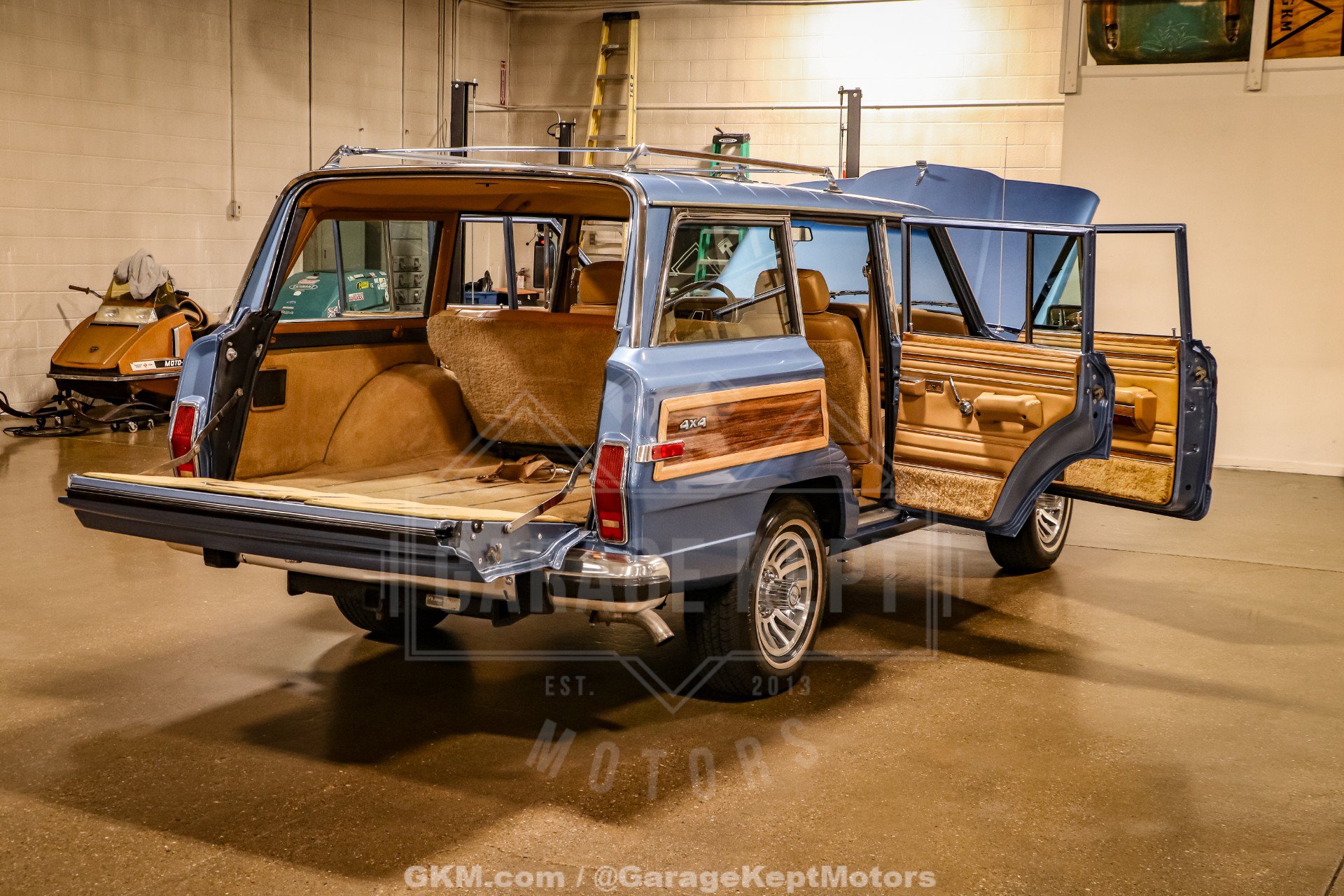 Used 1987 Jeep Grand Wagoneer AWD/4WD image 60