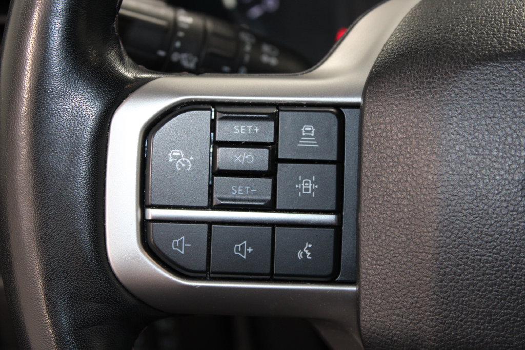 Used 2024 Ford Expedition Limited RWD image 40
