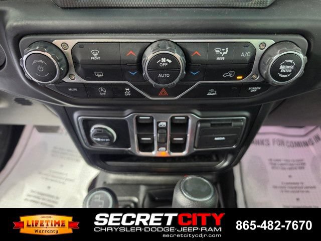 Used 2023 Jeep Wrangler Unlimited Sahara AWD/4WD image 24