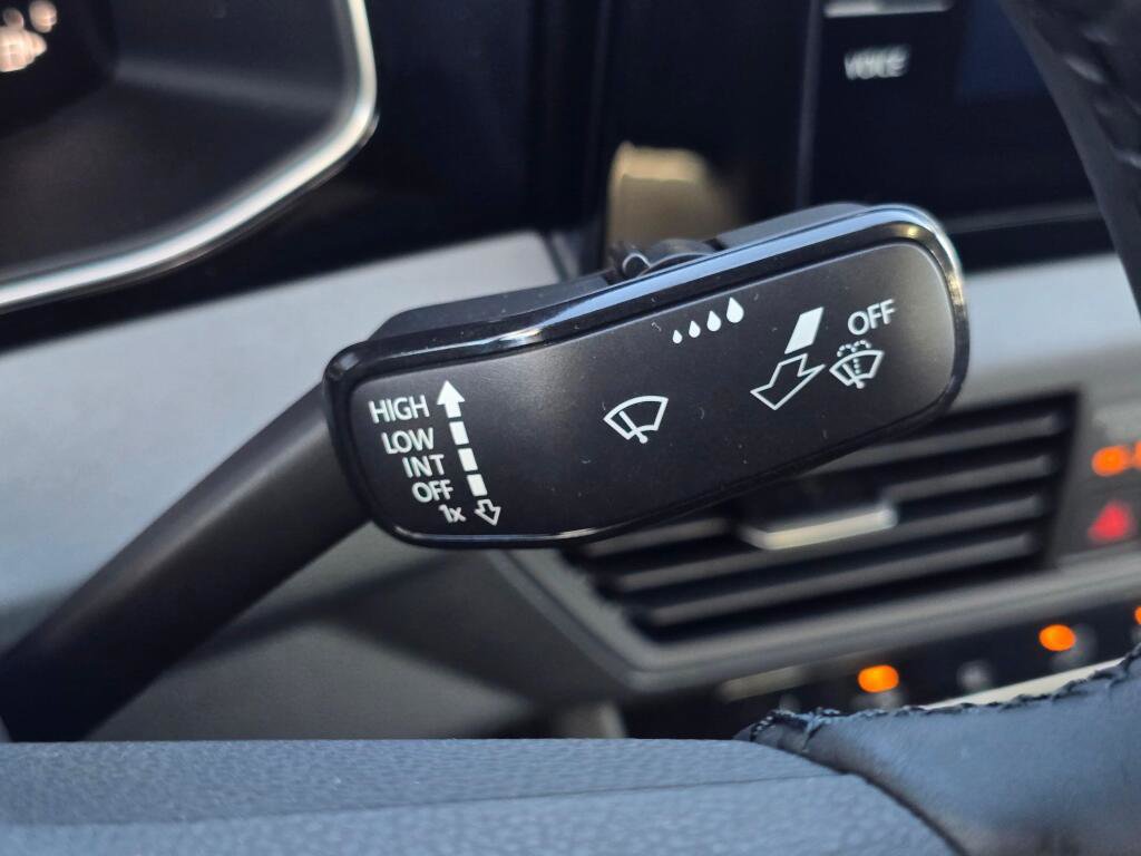 New 2026 Volkswagen Jetta SE image 28