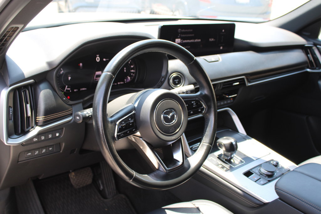 Used 2025 MAZDA CX-70 Plug-In Hybrid w/ Premium Plus AWD/4WD image 32