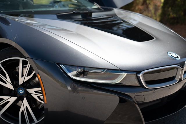 Used 2019 BMW i8 Base image 8