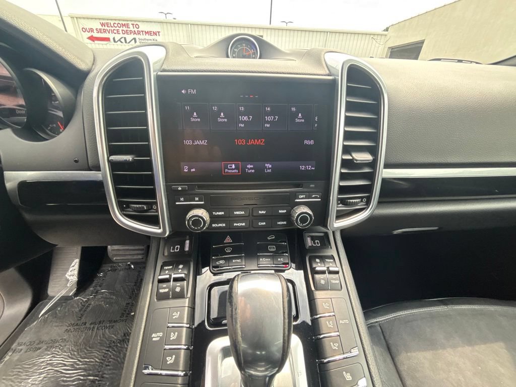 Used 2018 Porsche Cayenne Platinum Edition AWD/4WD image 13