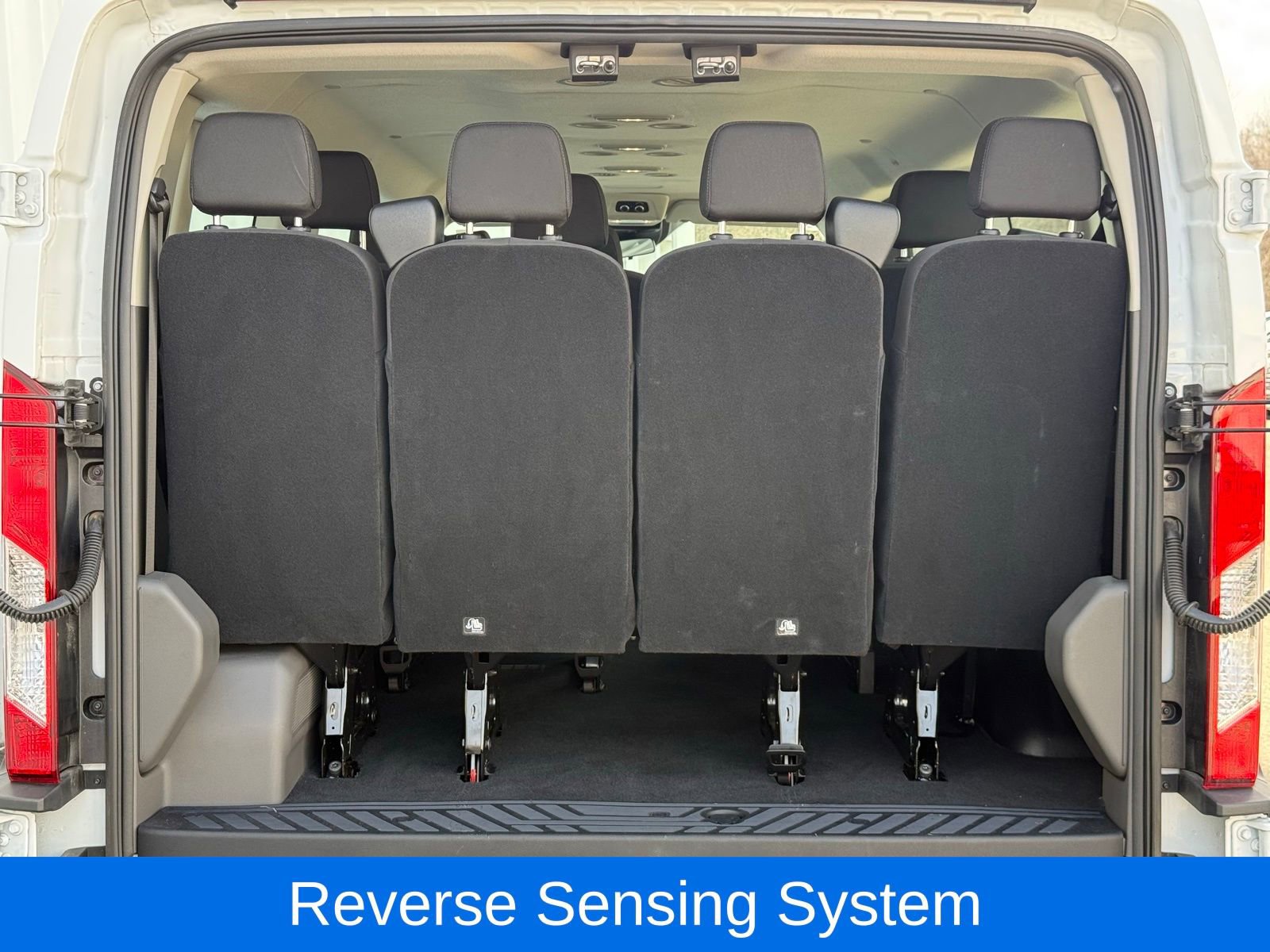 Used 2024 Ford Transit 350 XLT image 34