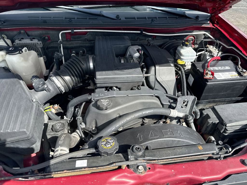 Used 2004 Chevrolet Colorado 2WD Extended Cab w/ Comfort Convenience Package image 24