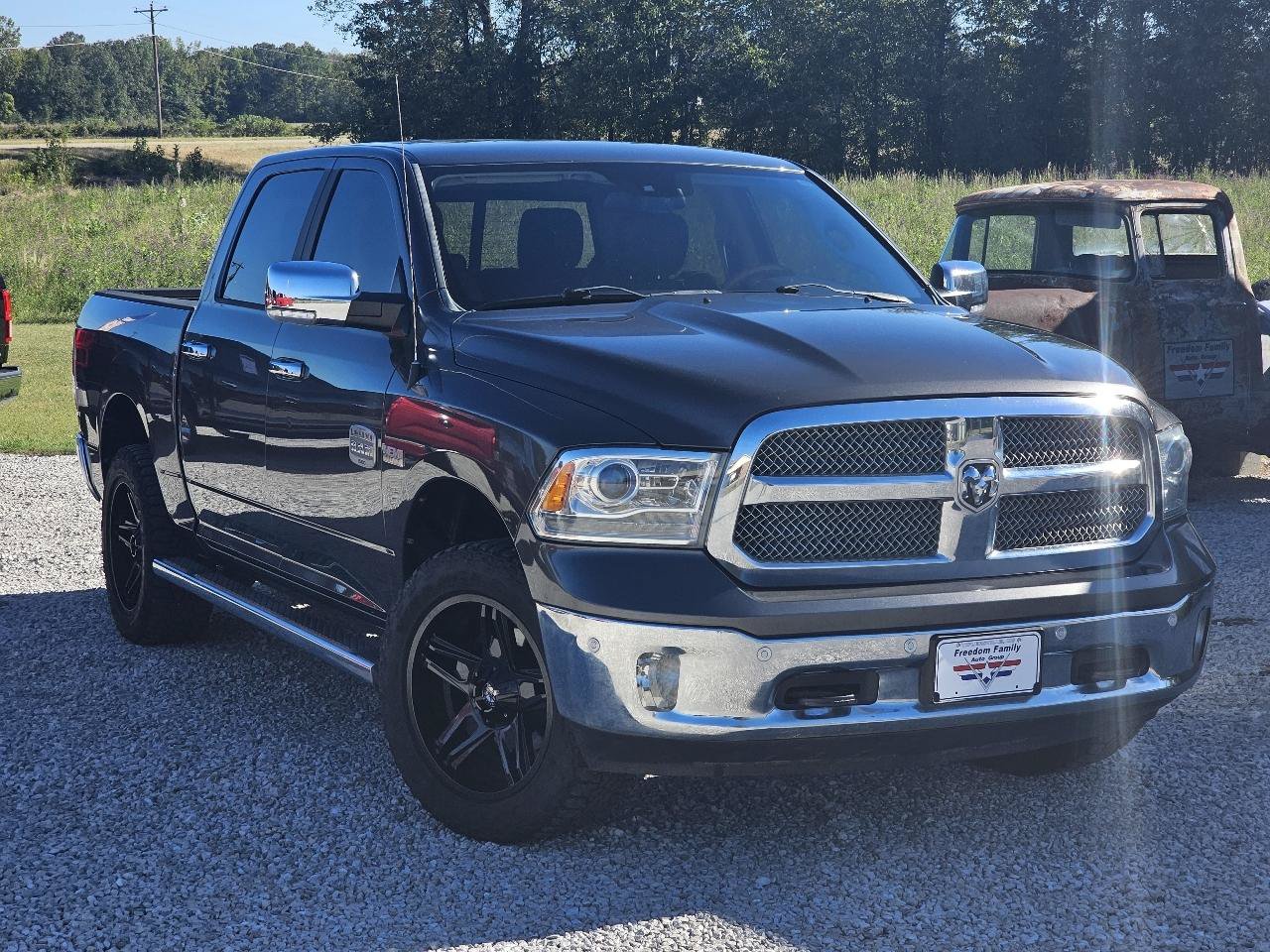 Used 2015 RAM 1500 Laramie Longhorn w/ Convenience Group AWD/4WD image 3
