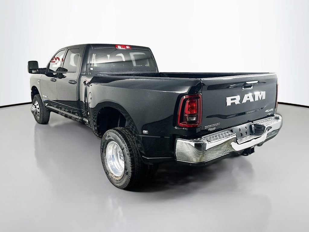 New 2026 RAM 3500 Big Horn AWD/4WD image 5
