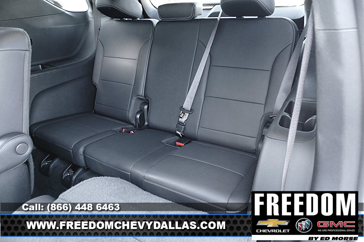 Certified 2025 Chevrolet Traverse LT FWD image 11