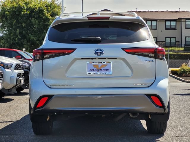 Used 2023 Toyota Highlander Limited AWD/4WD image 7