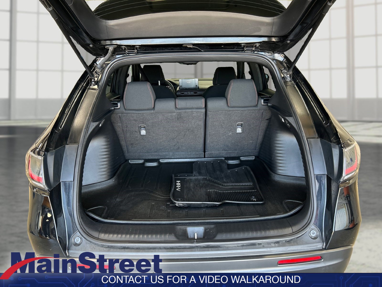 Used 2024 Honda HR-V Sport image 11