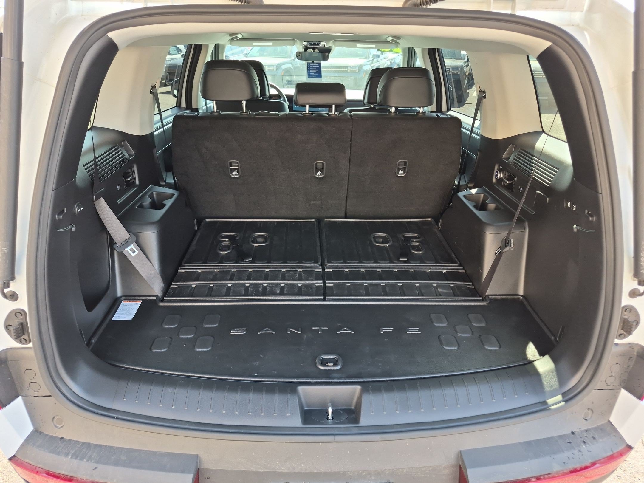 Certified 2026 Hyundai Santa Fe SEL FWD image 7