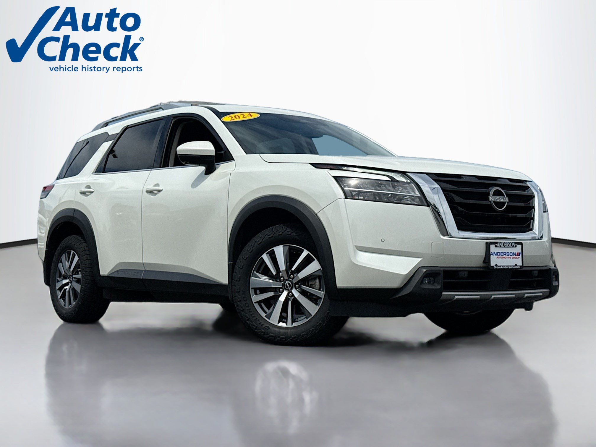 Used 2024 Nissan Pathfinder SL