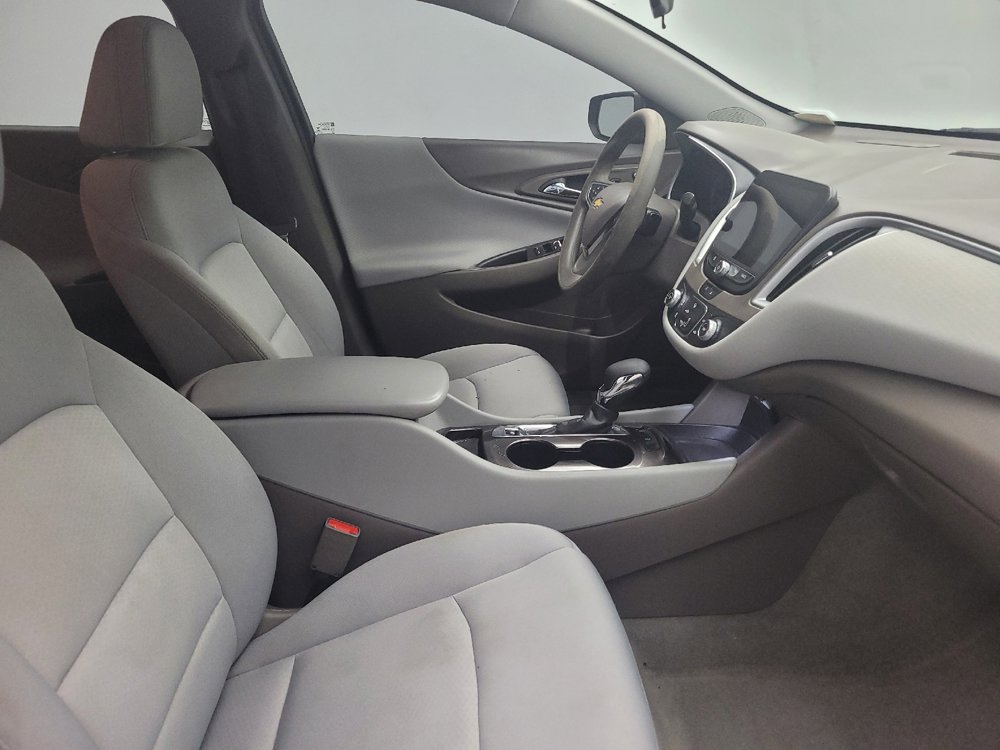 Used 2023 Chevrolet Malibu LS image 21