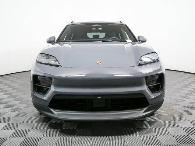New 2026 Porsche Macan Electric image 36