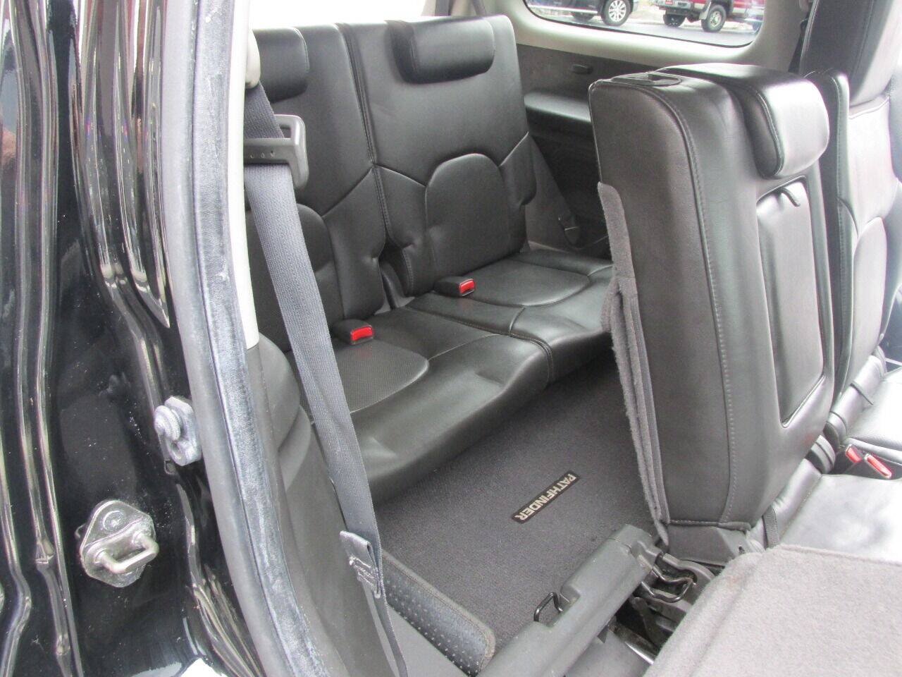 Used 2012 Nissan Pathfinder Silver w/ DVD Entertainment Pkg AWD/4WD image 22