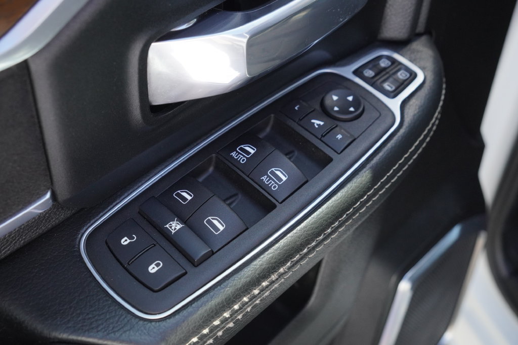 Certified 2024 RAM 2500 Laramie AWD/4WD image 21