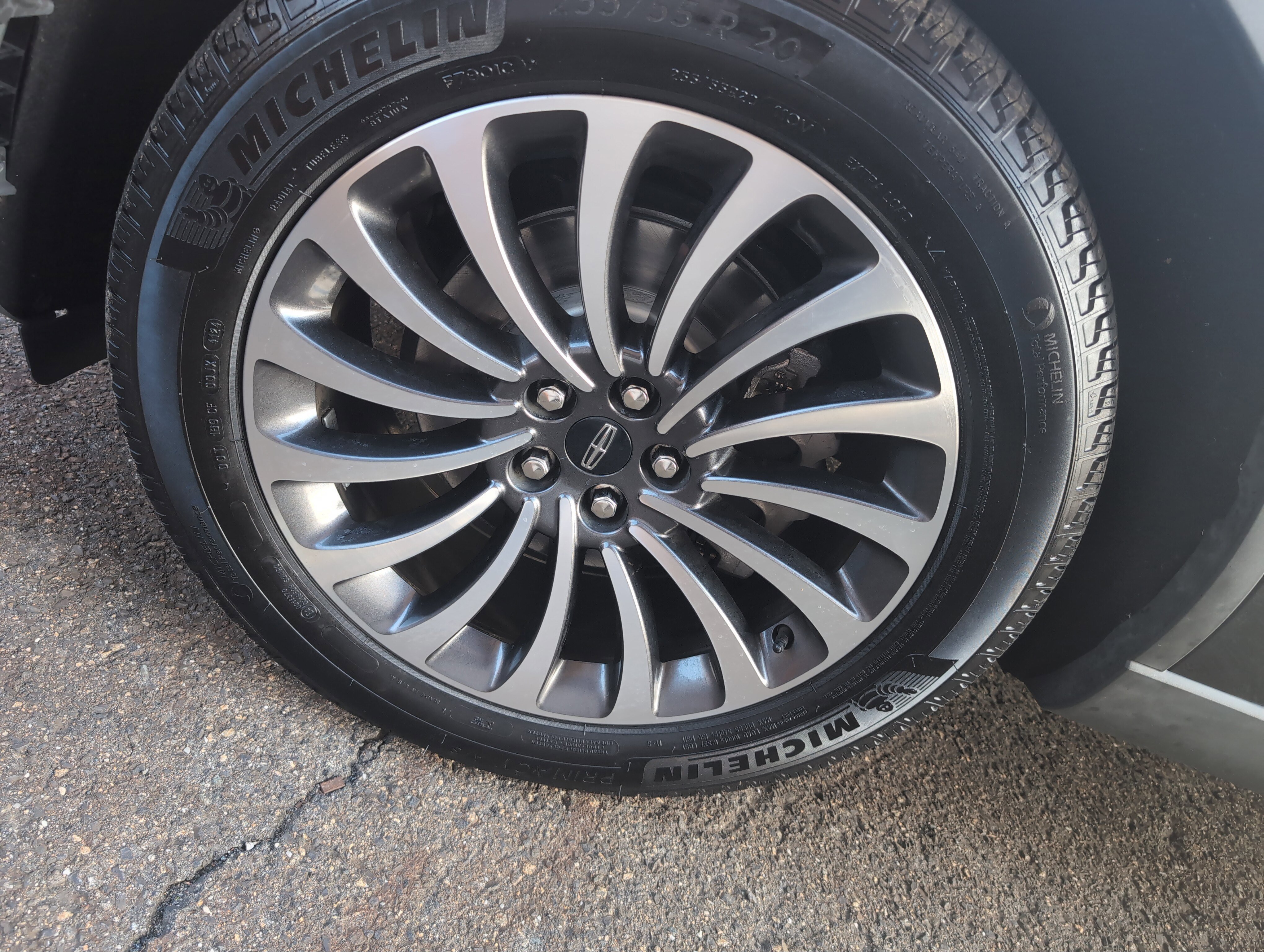 Used 2020 Lincoln Aviator Reserve w/ Elements Package Plus image 11