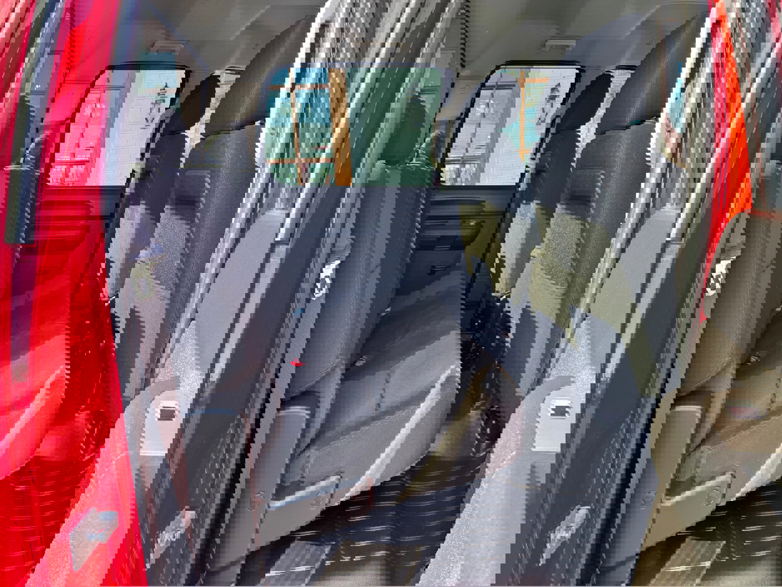 Used 2010 GMC Sierra 1500 SLE w/ Power Pack Plus image 28