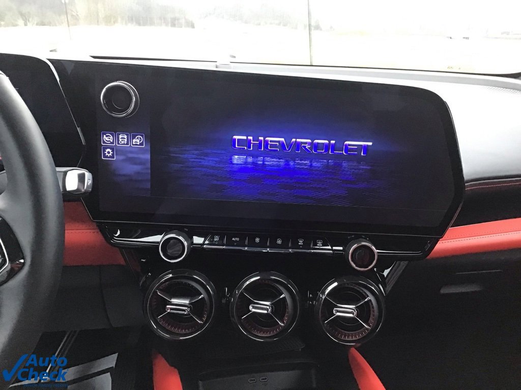 Used 2024 Chevrolet Blazer EV RS image 40