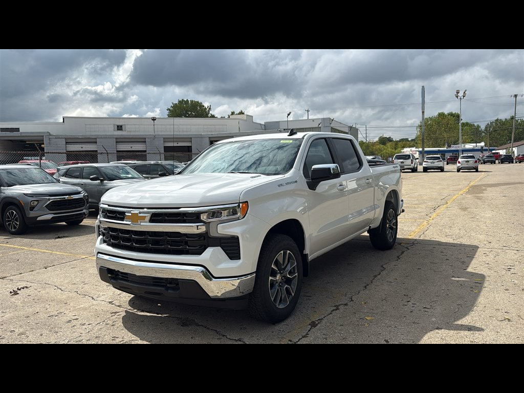 New 2026 Chevrolet Silverado 1500 LT image 2