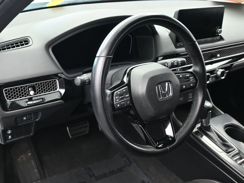 Used 2023 Honda Civic Sport image 14