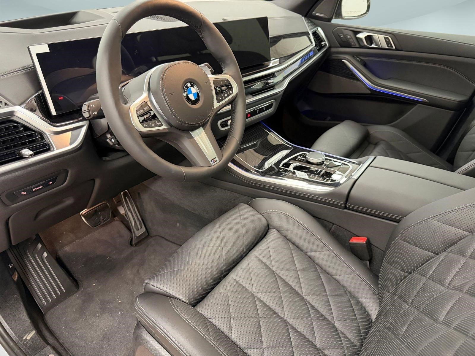 Used 2026 BMW X5 xDrive40i w/ M Sport Package image 4