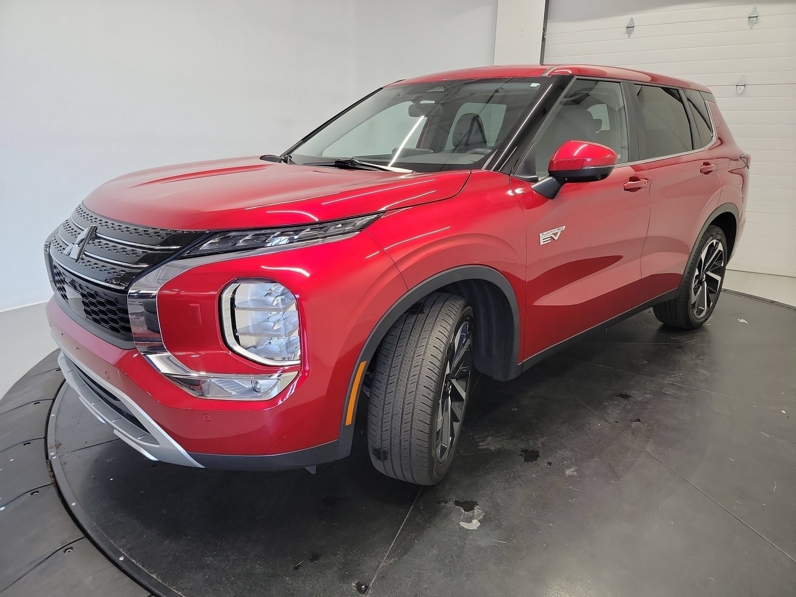 Used 2023 Mitsubishi Outlander SE AWD/4WD video 3