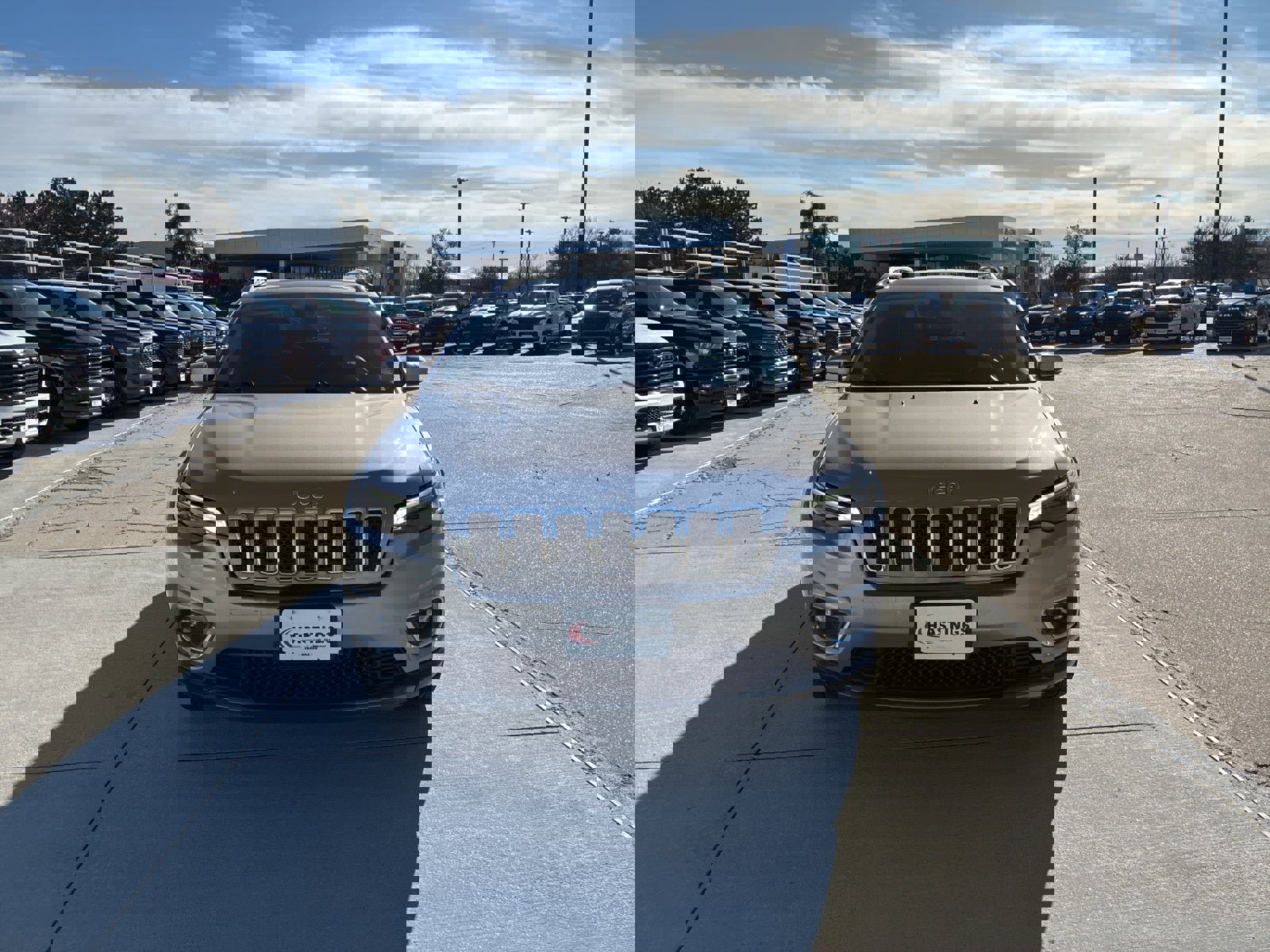 Used 2019 Jeep Cherokee Limited image 10