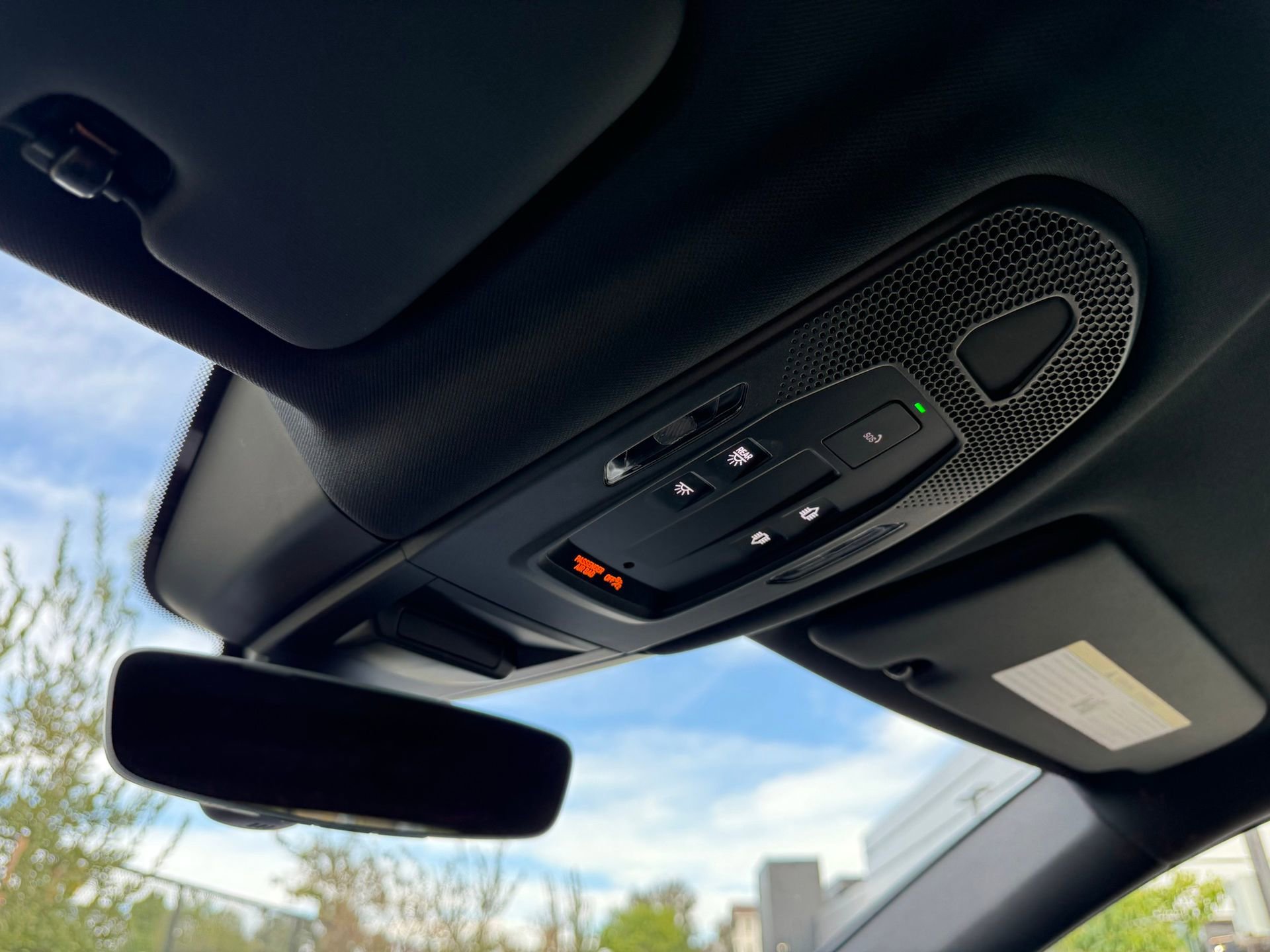 Used 2025 Porsche Cayenne Coupe image 17