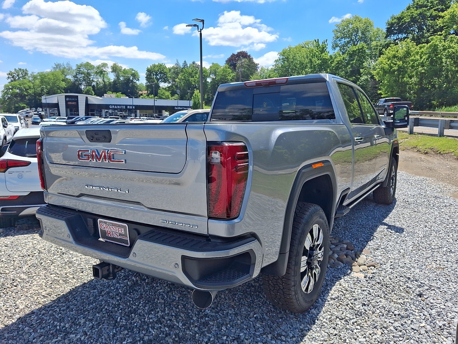 New 2026 GMC Sierra 2500 Denali w/ Denali Reserve Package AWD/4WD image 4