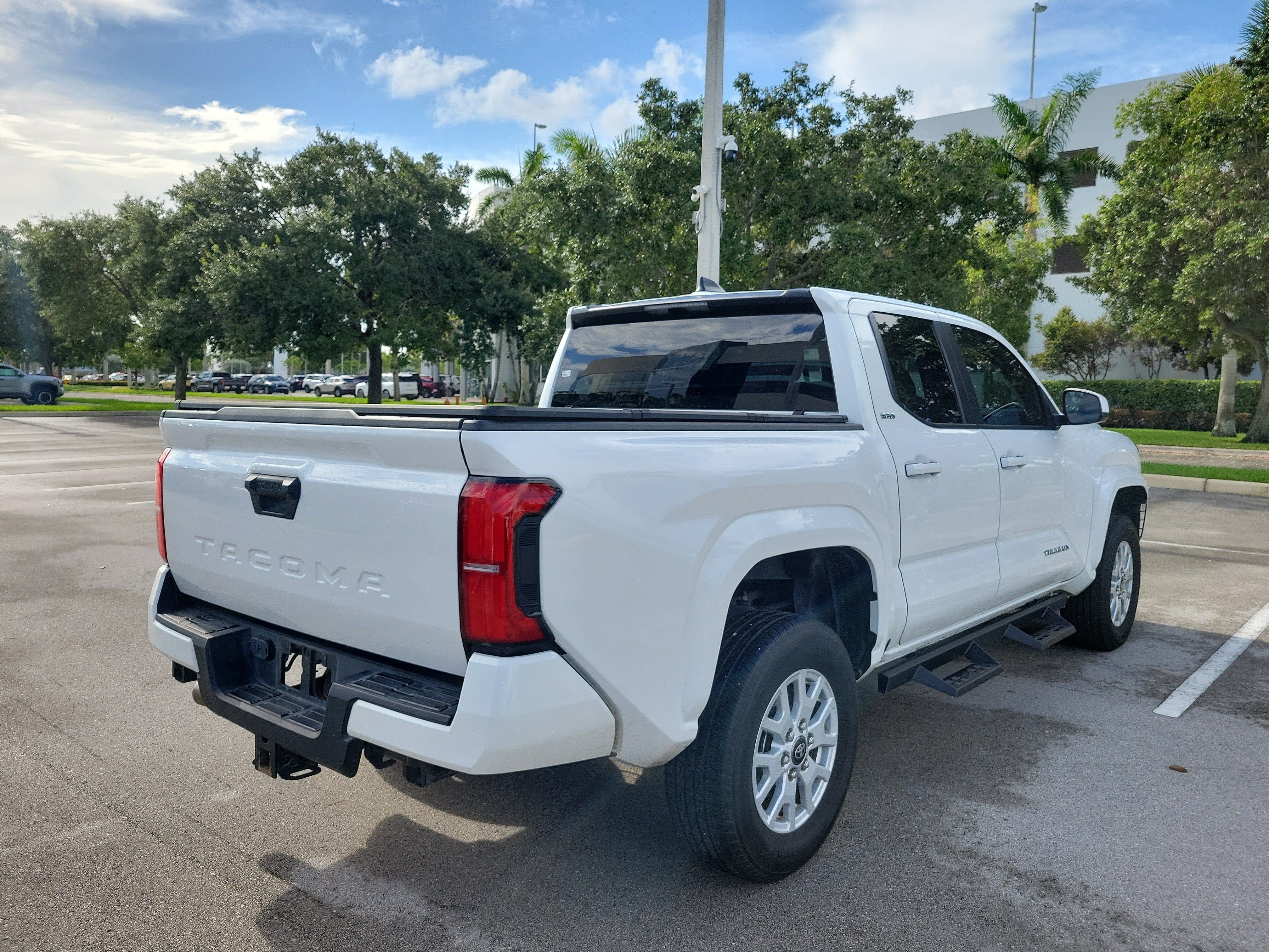 Used 2024 Toyota Tacoma SR5 RWD image 7