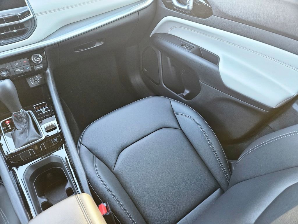 New 2026 Jeep Compass Limited w/ Sun, Sound & Navigation Group AWD/4WD image 11