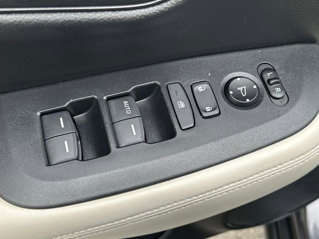Used 2023 Honda HR-V LX image 23