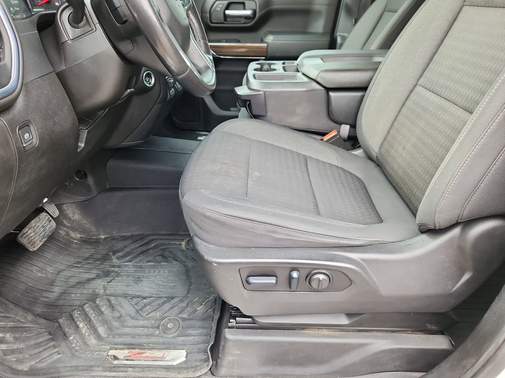 Used 2022 Chevrolet Silverado 3500 LT w/ Convenience Package image 7