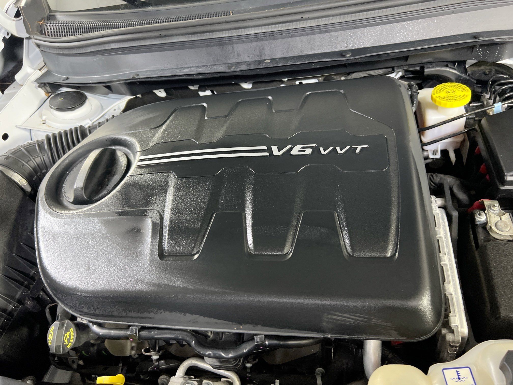 Used 2022 Jeep Cherokee Trailhawk w/ Technology Group B image 28