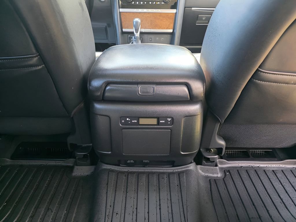 Used 2021 Nissan Armada SL w/ Captain's Chairs Package image 11