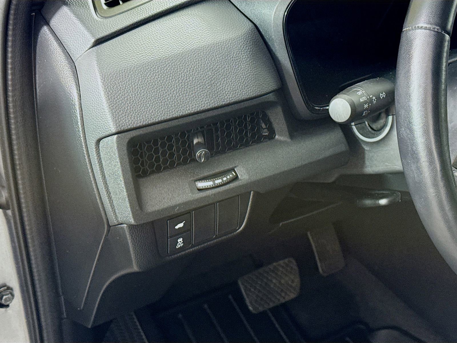 Used 2025 Honda CR-V Sport-L image 8